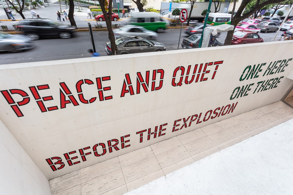 Lawrence Weiner. Peace and Quiet. Colección Jumex. Museo Jumex
