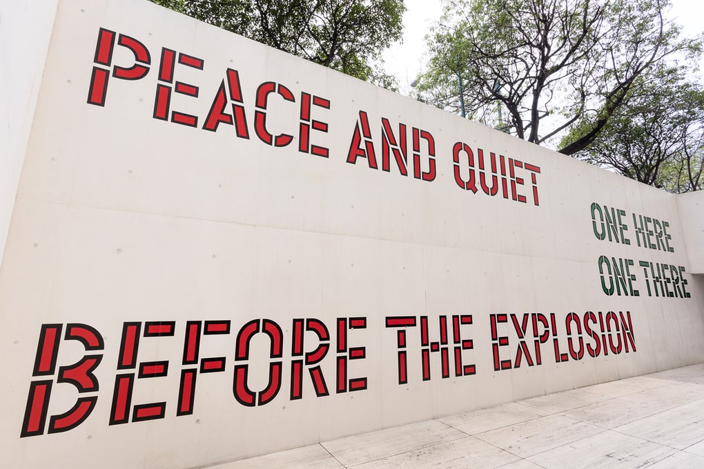 Lawrence Weiner. Peace and Quiet. Colección Jumex. Museo Jumex